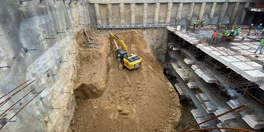 Maîtrise géotechnique des excavations profondes à Caen
